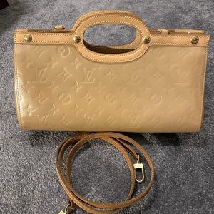Louis Vuitton Roxbury Shoulder Bag Clutch Vernis Noisette